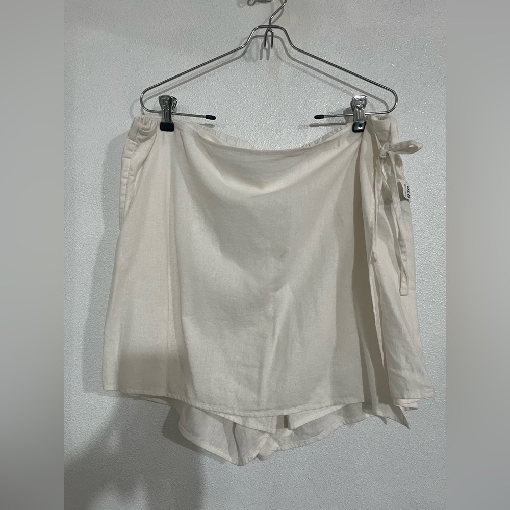 Old Navy XL rap skort White Leon blend Summer Resort NWT